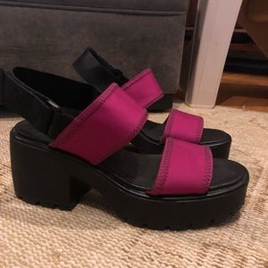 Vegabond Neoprene Sandal Heel